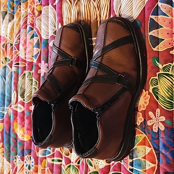 Cutest Rieker Brown Leather Shoe Boots size 37/US 6 - Picture 2 of 6